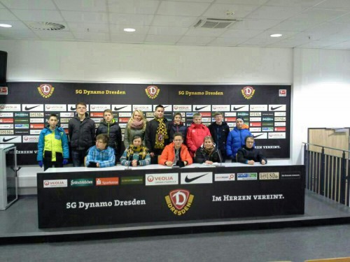 "Pressekonferenz" mit Weihnachtsfeier