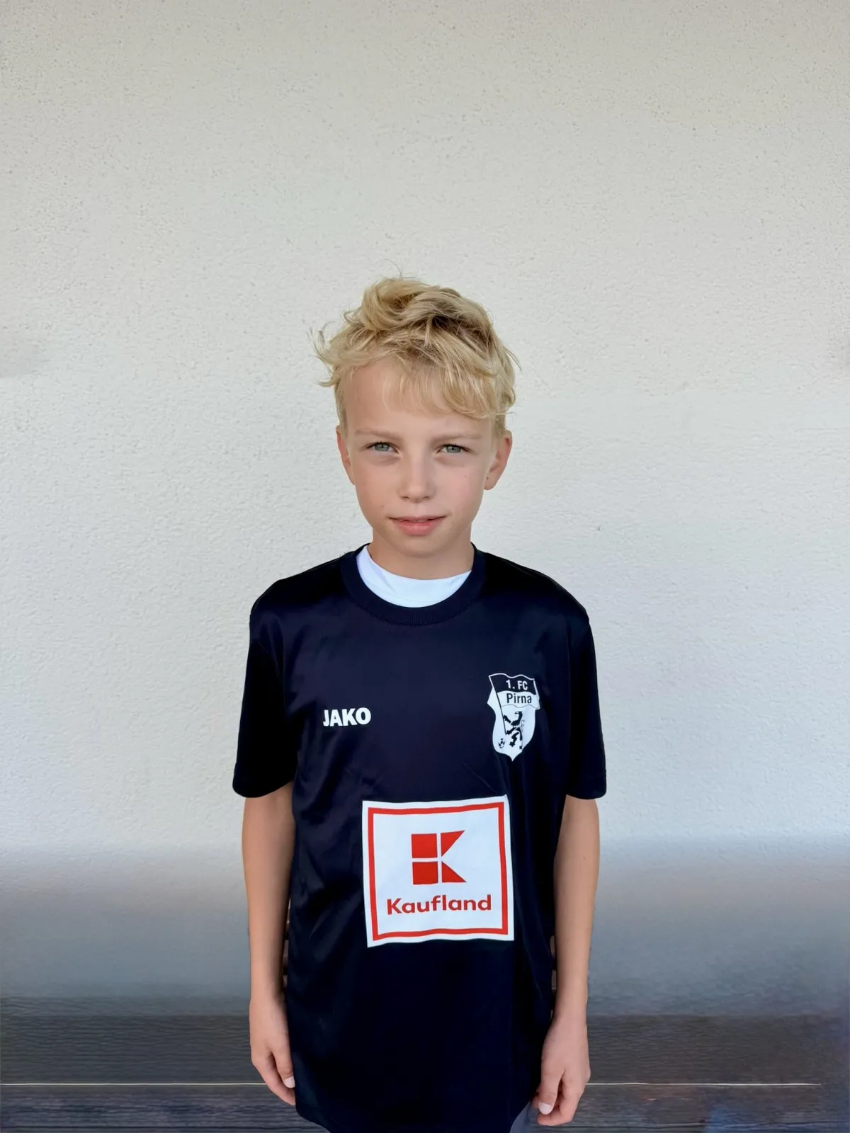Arvid R.