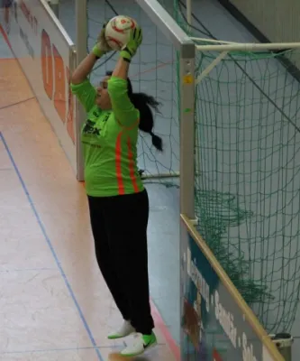Frauen 1. Freundschaftsspiel in der Halle