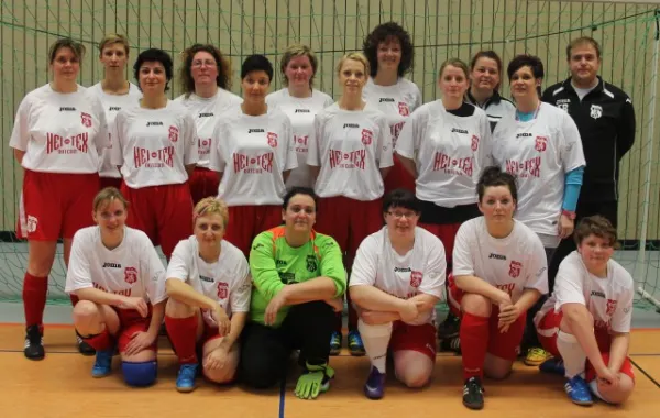 Frauen 1. Freundschaftsspiel in der Halle