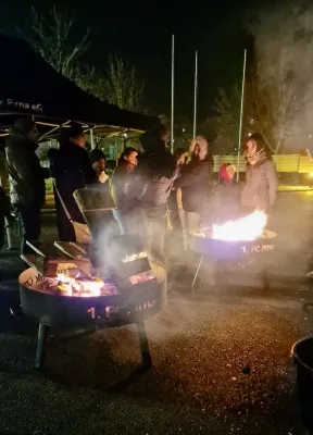 1. Weihnachtsbaumschmücken