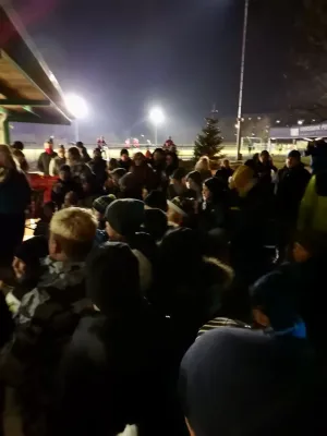 1. Weihnachtsbaumschmücken